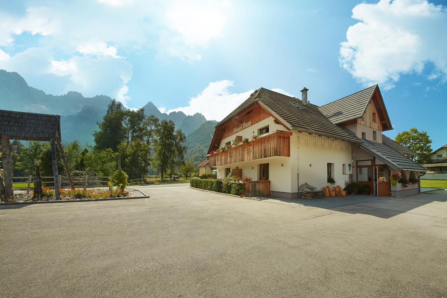 Rute Hotel And Apartments Kranjska Gora Εξωτερικό φωτογραφία